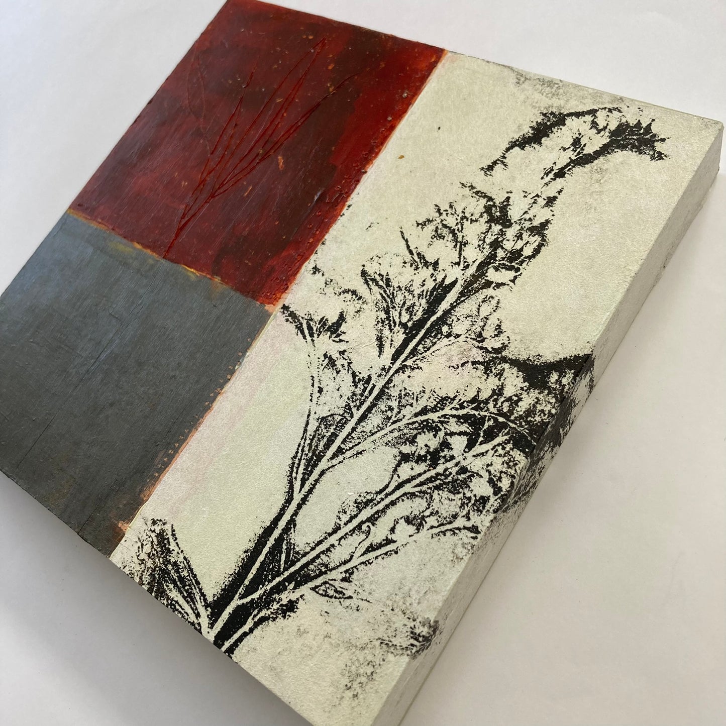 Wildflower - red and grey