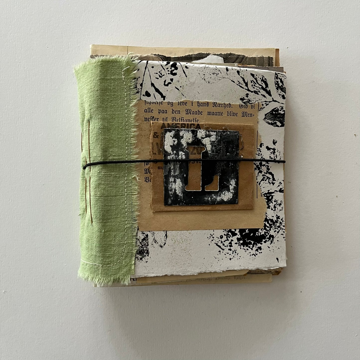 Pocket Journal - letter L