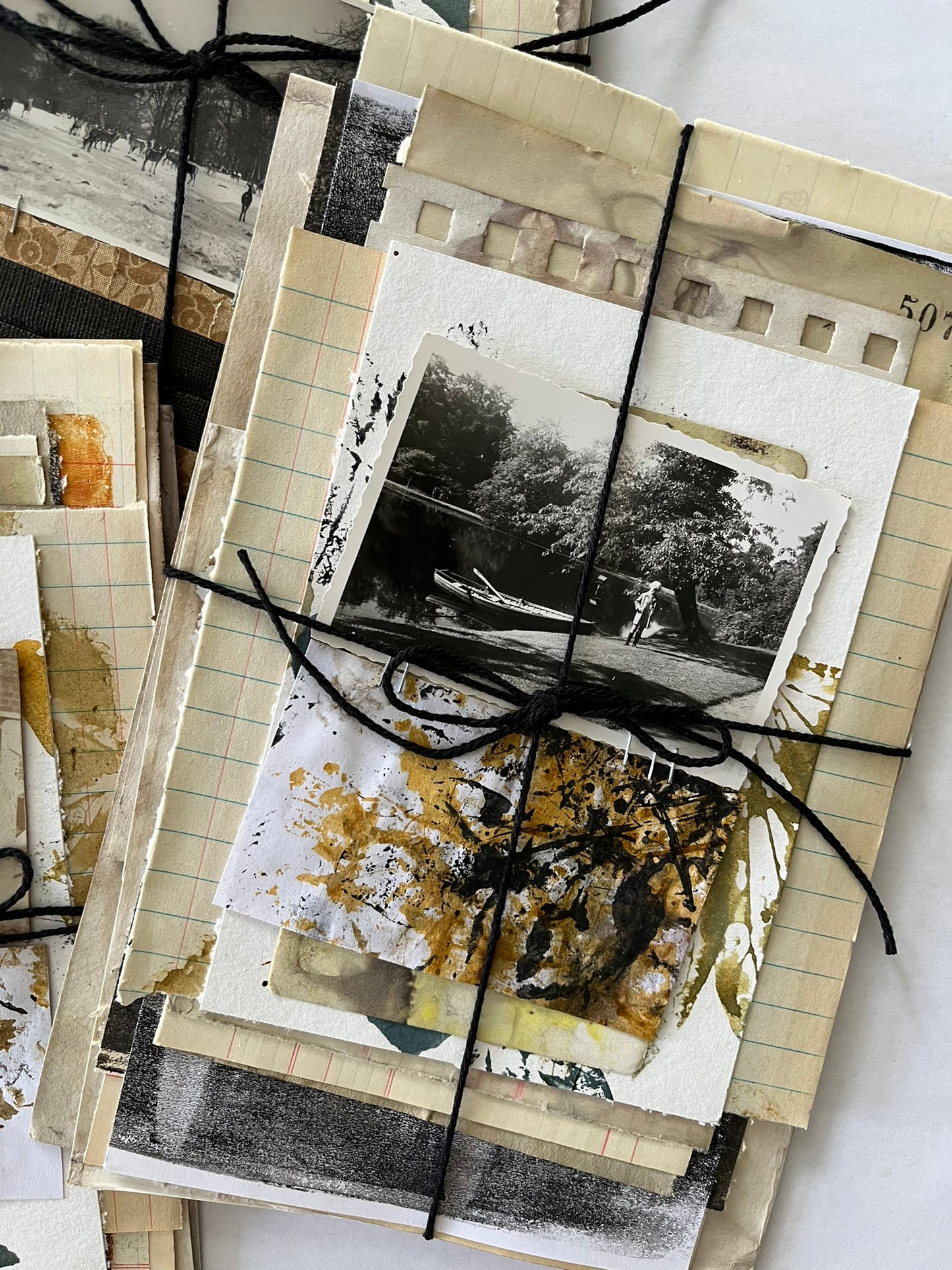 The ecodyed flower paper bundle
