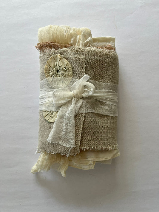 Fabric Bundle - Fabric/Lace no. 1