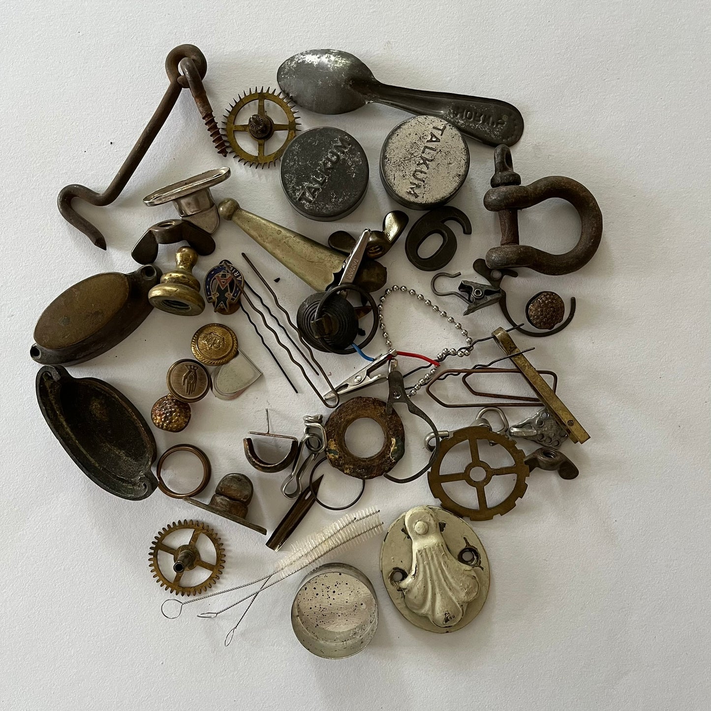 Lot of metal bits and bobs