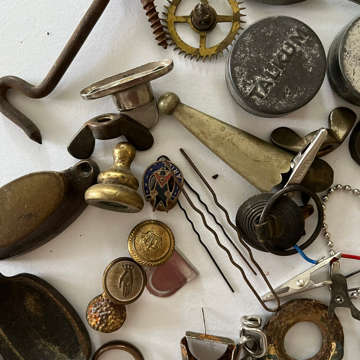 Lot of metal bits and bobs