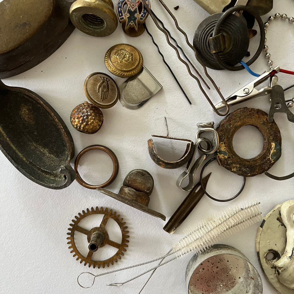Lot of metal bits and bobs